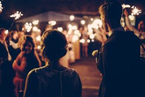 Quels sont les avantages d’opter pour la location de sono pour son mariage